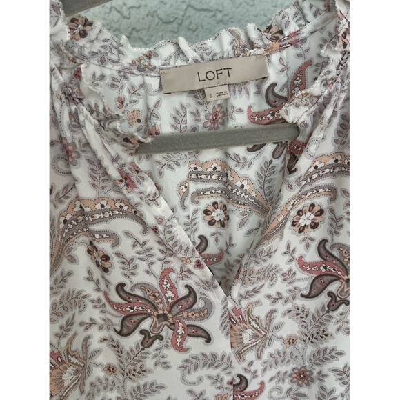 Loft Women's Beautiful Blouse - Delicate Print, Size Small Cream Pink - Picture 6 of 10